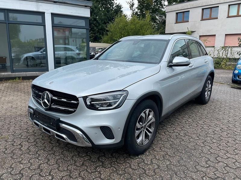 Silber Gebraucht 2020 Mercedes GLC200 SUV | 29.900 € (Superpreis) - Bild 1/4
