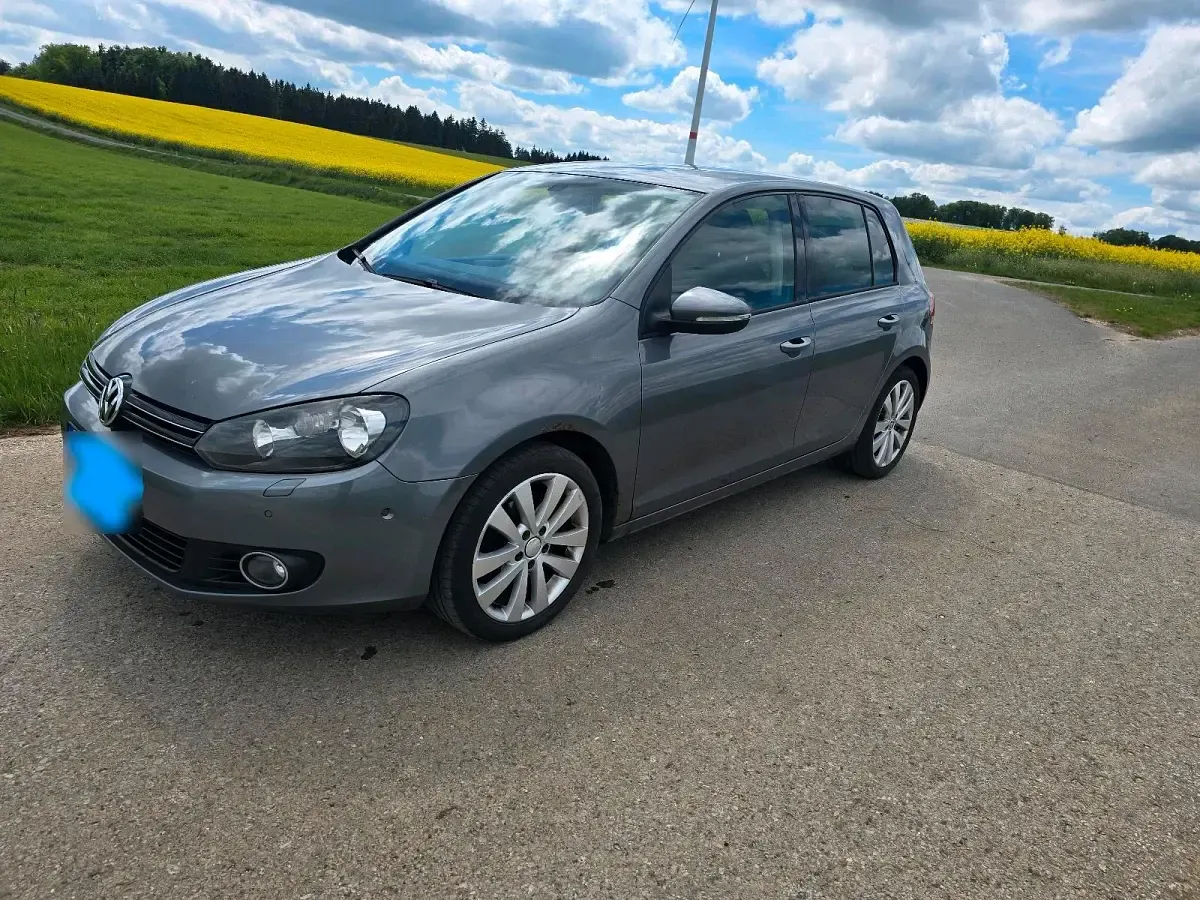 Gebraucht VW Golf VI 140 PS (102 kW) 2011 Grau Kleinwagen