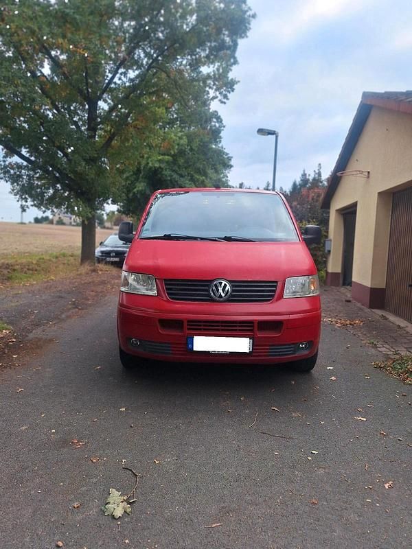 Gebraucht VW Caravelle 130 PS (95 kW) 2007 Rot Van / Kleinbus