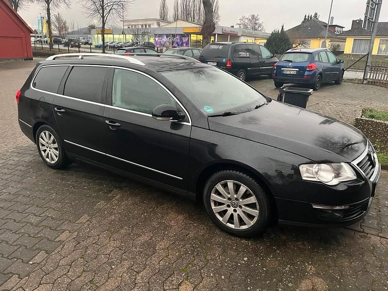 Schwarz Gebraucht 2009 VW Passat Limousine | 3.400 € (Fairer Preis) - Bild 1/4