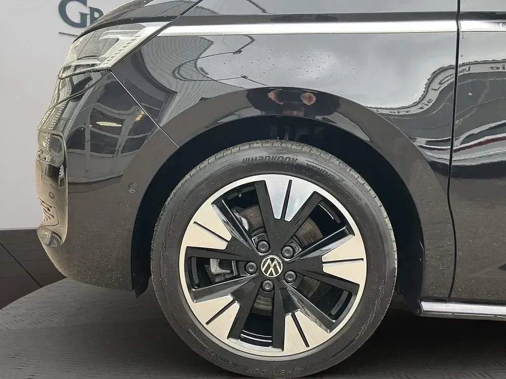 Gebraucht VW Multivan Style 177 PS (130 kW) 2025 Deep black perleffekt Van / Kleinbus