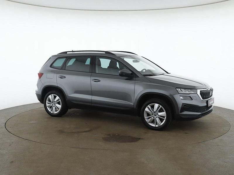 Gebraucht Skoda Karoq Selection 150 PS (110 kW) 2025 Graphitegrau SUV