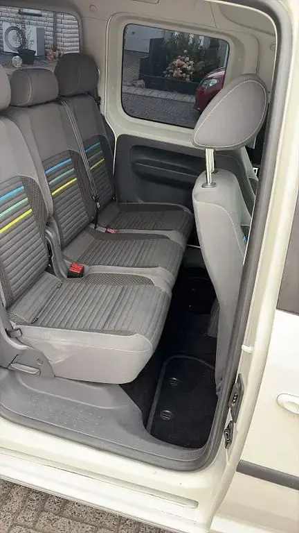 Gebraucht VW Caddy Beach 84 PS (61 kW) 2015 Weiß Van / Kleinbus