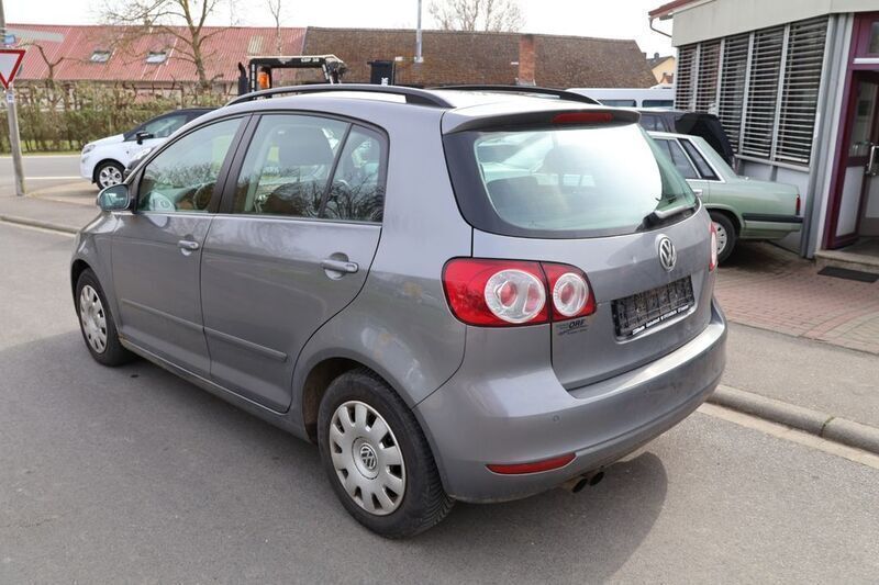 Gebraucht VW Golf Plus Cross Comfortline 122 PS (89 kW) 2009 Grau Van / Kleinbus