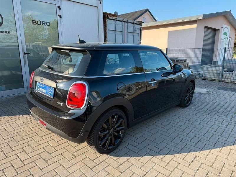Usado Mini ONE 102 HP (75 kW) 2019 Preto Citadino