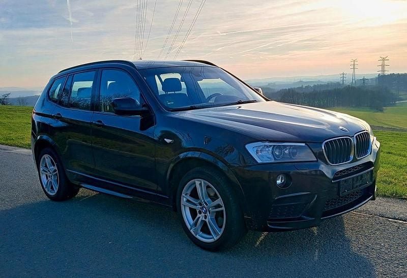 Saphirschwarz Gebraucht 2014 BMW X3 M Sport SUV | 16.990 € (Fairer Preis) - Bild 1/4
