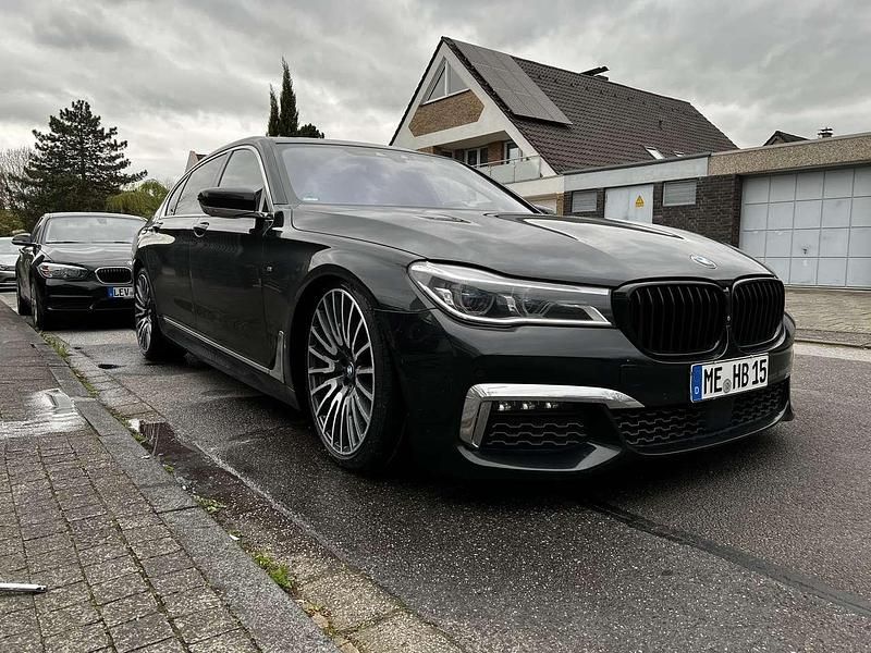Gebraucht BMW 740L M Sport 320 PS (235 kW) 2016 Schwarz Limousine