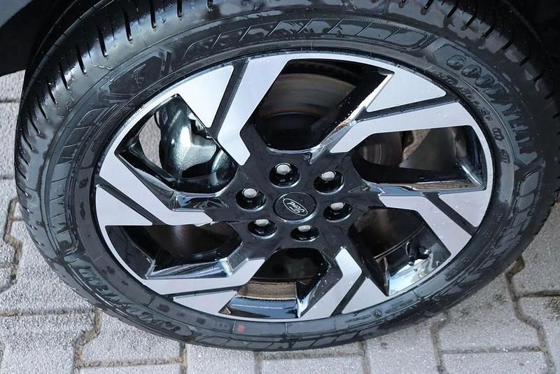 Ny Ford Tourneo Active 170 HK (125 kW) 2026 Grå MPV