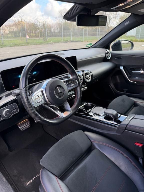 Gebraucht Mercedes 250 224 PS (164 kW) 2018 Schwarz Limousine