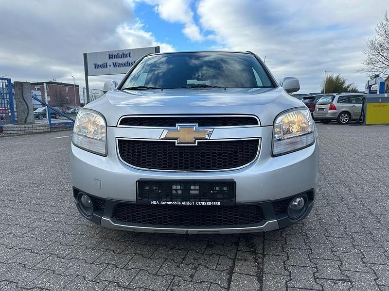 Gebraucht Chevrolet Orlando LT 131 PS (96 kW) 2011 Grau Van / Kleinbus