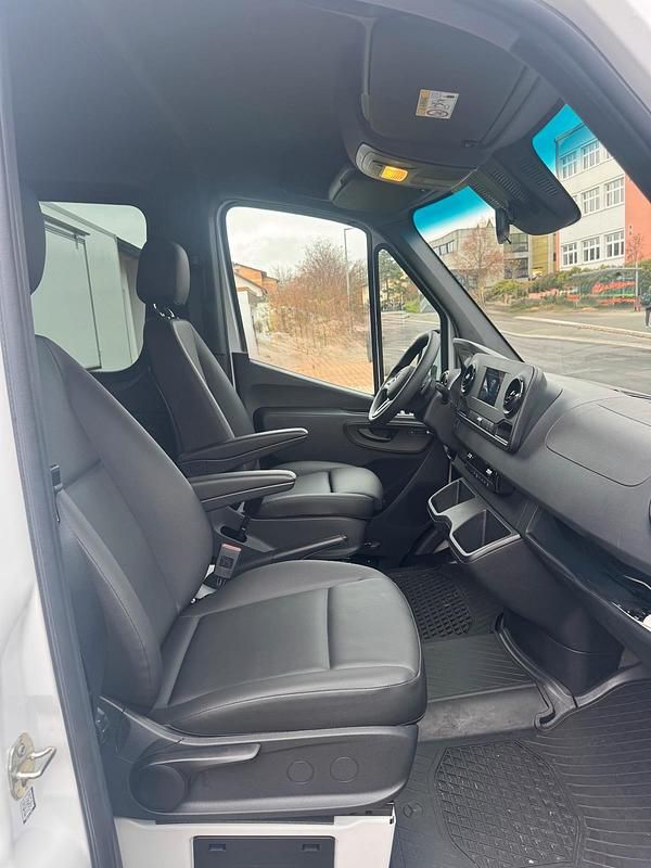 Gebraucht Mercedes Sprinter 150 PS (110 kW) 2024 Weiß Van