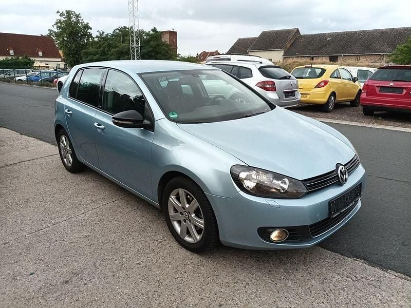 Blau Gebraucht 2012 VW Golf VI Style Limousine | 4.999 € (Guter Preis) - Bild 1/4