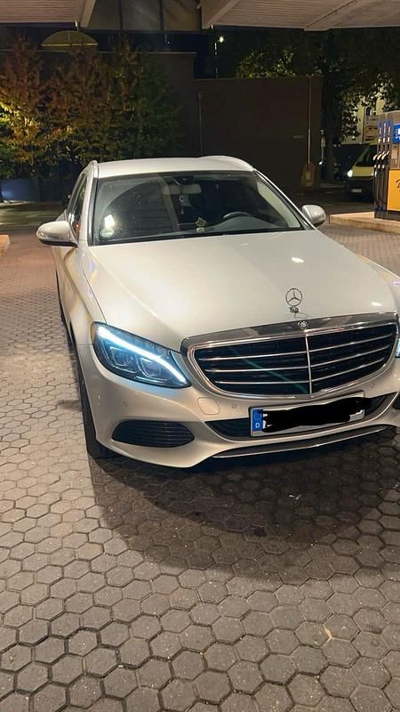 Gebraucht Mercedes C220 180 PS (132 kW) 2014 Silber Kombi