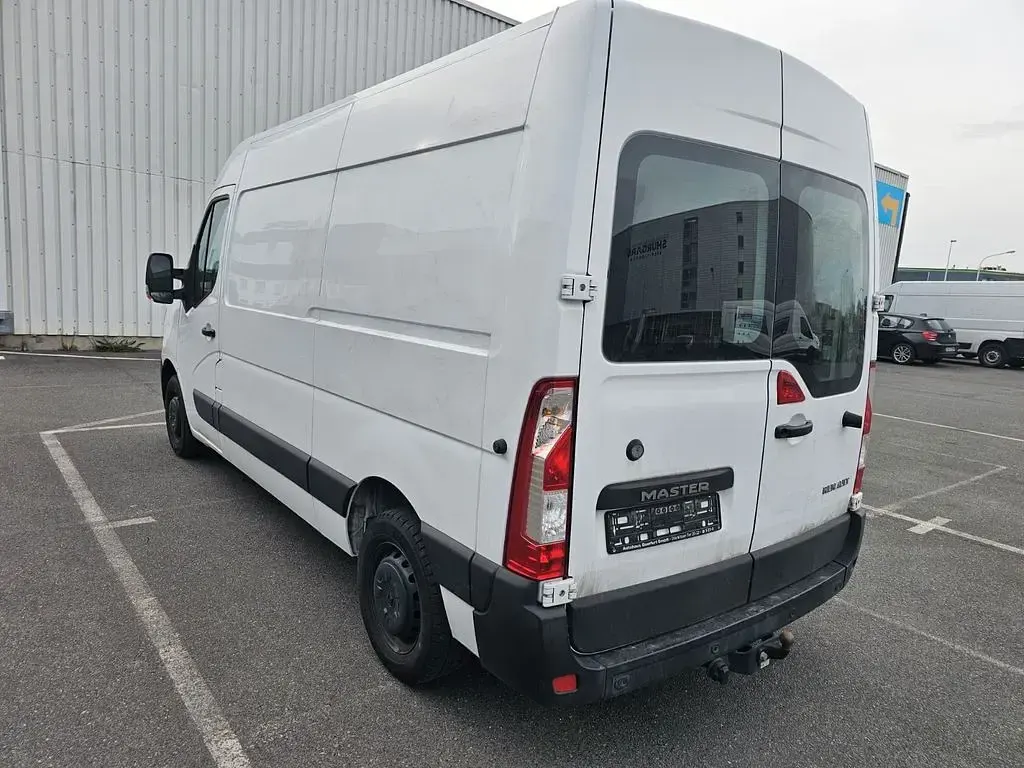 Gebraucht Renault Master 150 PS (110 kW) 2021 Weiß Van / Kleinbus