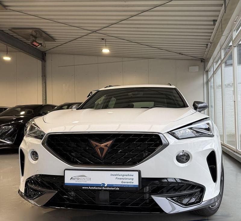 "candy" weiss Gebraucht 2024 Cupra Formentor SUV | 27.870 € (Superpreis) - Bild 1/4