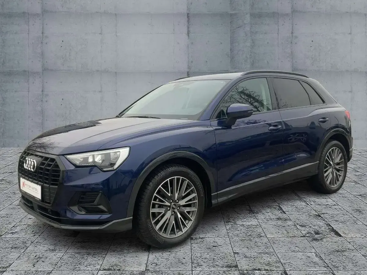 Gebraucht Audi Q3 Advanced 150 PS (110 kW) 2023 Navarrablau metallic SUV