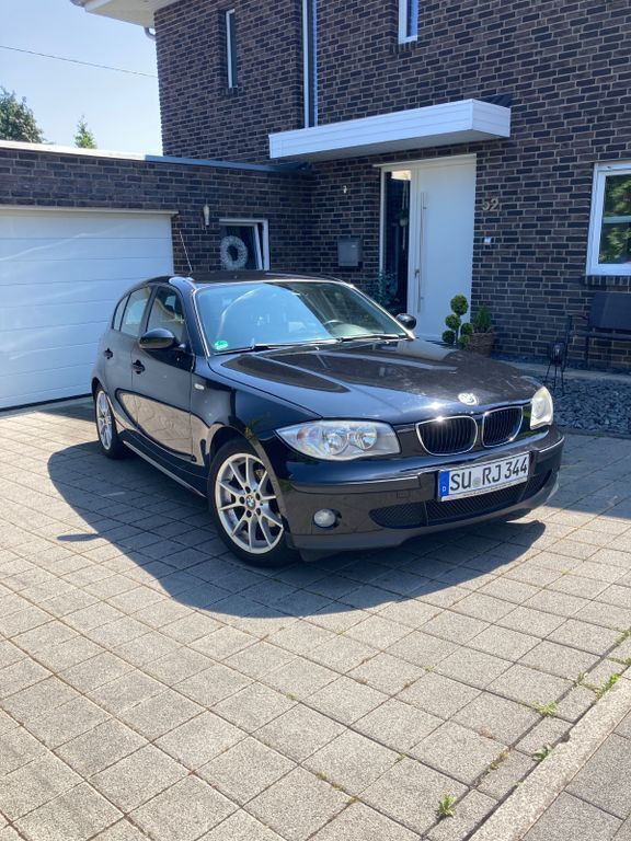Schwarz Gebraucht 2005 BMW 116 Kleinwagen | 1.990 € (Guter Preis) - Bild 1/4