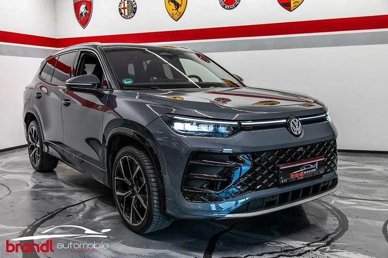 Usata VW Tayron R-line 193 CV (141 kW) 2025 Grigio SUV