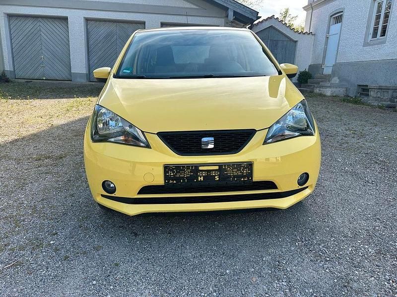 Second-hand Seat Mii Style 60 CP (44 kW) 2013 Galben Hatchback