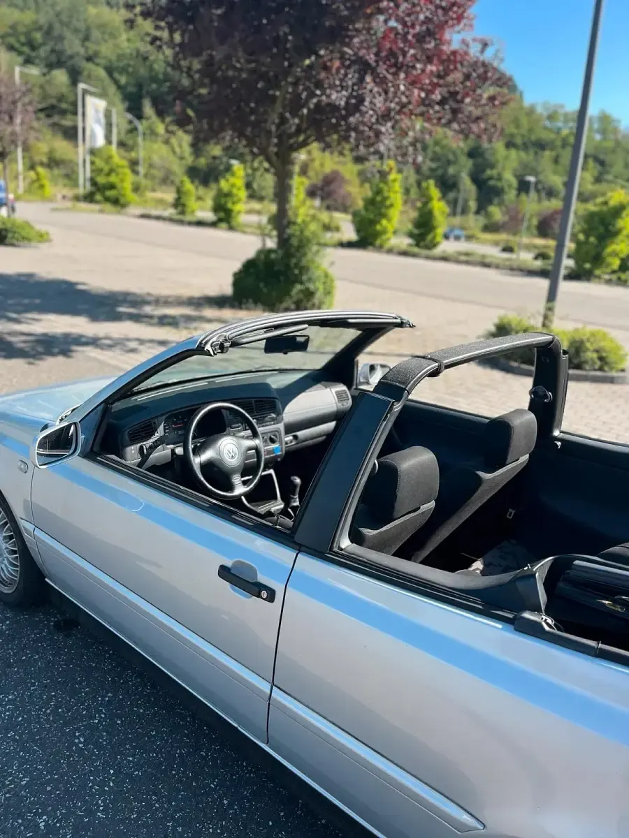 Gebraucht VW Golf 90 PS (66 kW) 2000 Silber Cabrio