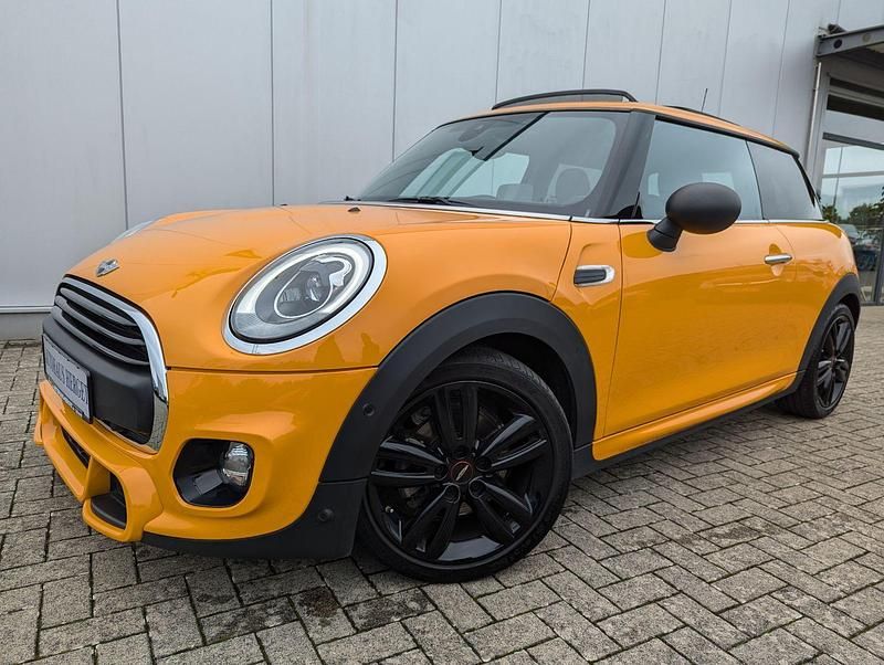 Orange Gebraucht 2017 Mini John Cooper Works Kleinwagen | 16.990 € - Bild 1/4