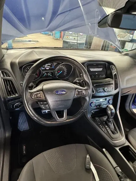Gebraucht Ford Focus ST-Line 182 PS (133 kW) 2017 Blau Limousine