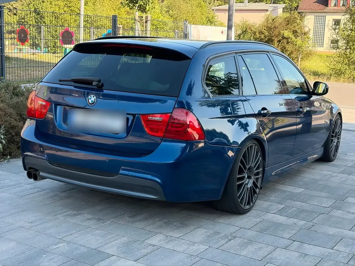 Gebraucht BMW 330 M Sport 245 PS (180 kW) 2011 Kombi