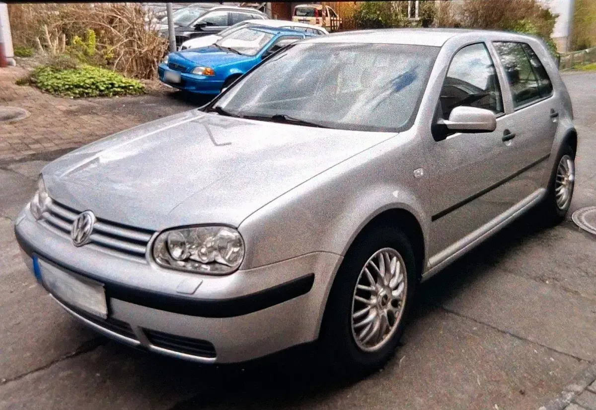 Gebraucht VW Golf IV 105 PS (77 kW) 2002 Silber Limousine