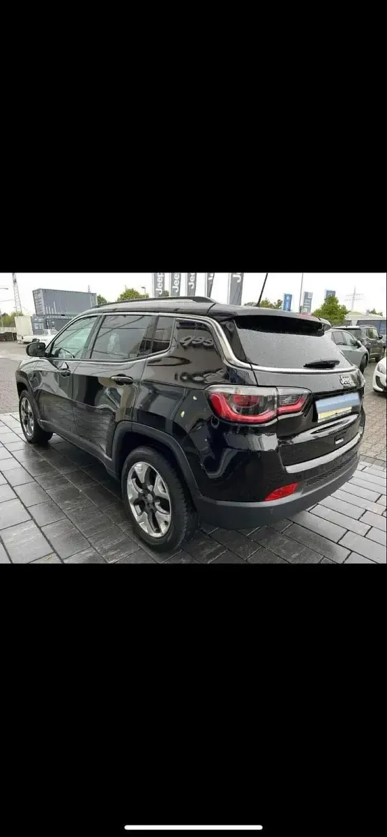 Gebraucht Jeep Compass 140 PS (102 kW) 2017 Schwarz SUV