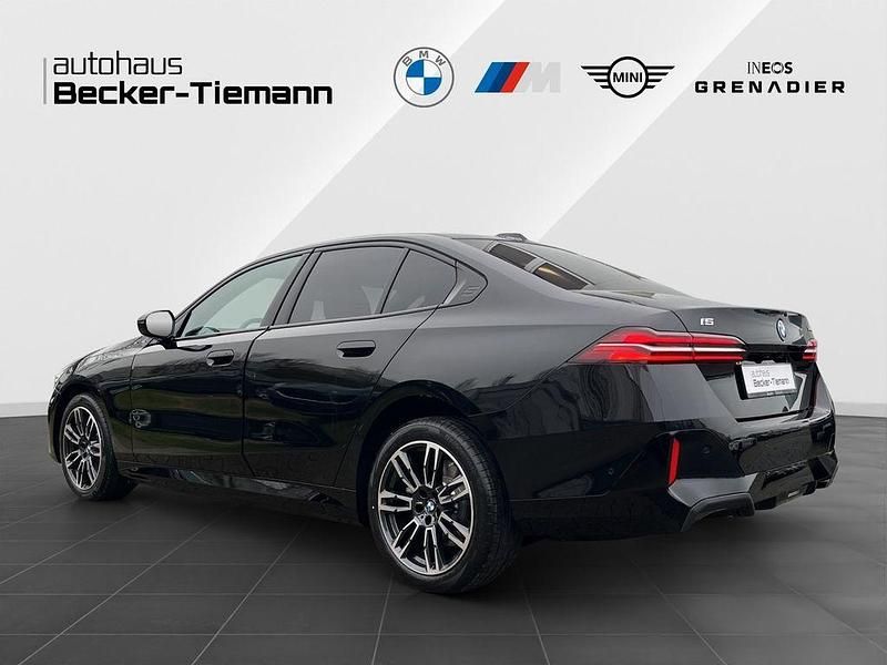 Neu BMW i5 Sport Line 289 kW (394 PS) 2025 Schwarz Limousine