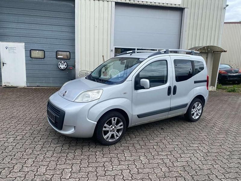 Silber Gebraucht 2009 Fiat Qubo Dynamic Van / Kleinbus | 2.500 € (Guter Preis) - Bild 1/4