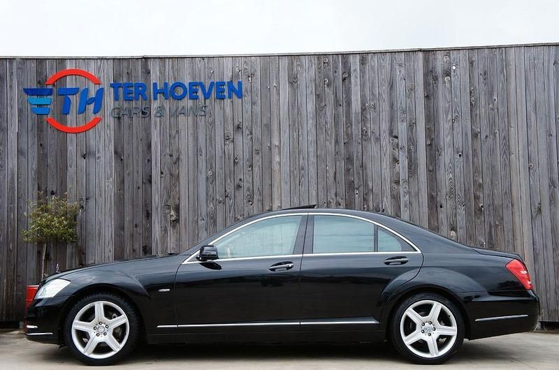 Schwarz Gebraucht 2009 Mercedes S400 Limousine | 13.750 € (Etwas zu teuer) - Bild 1/4