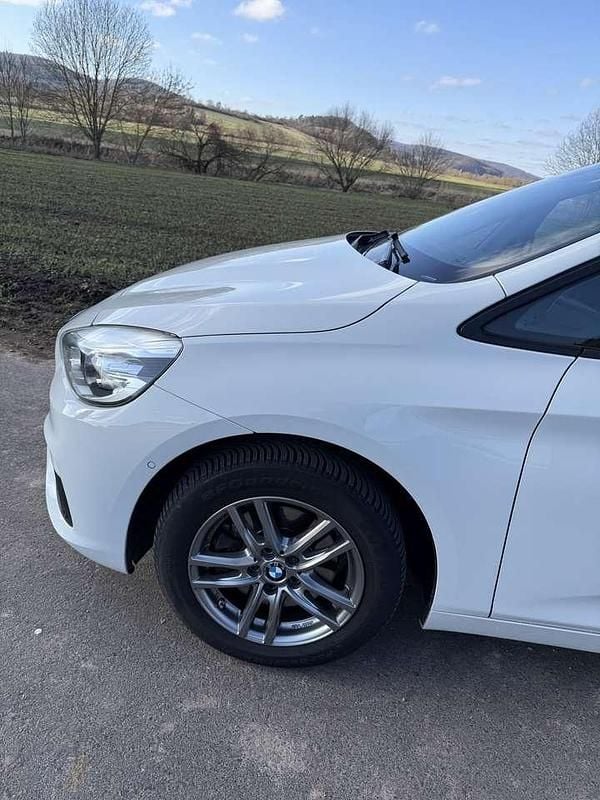 Second-hand BMW 218 Advantage 150 CP (110 kW) 2017 Alb Monovolum