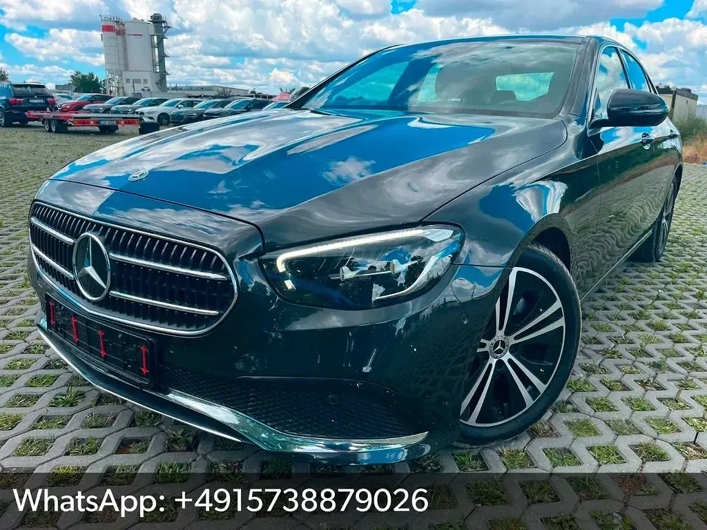 Gebraucht Mercedes E220 194 PS (142 kW) 2021 Grau Limousine