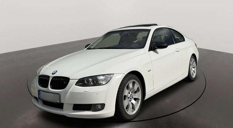 Gebraucht BMW 325 218 PS (160 kW) 2008 Weiß Coupé