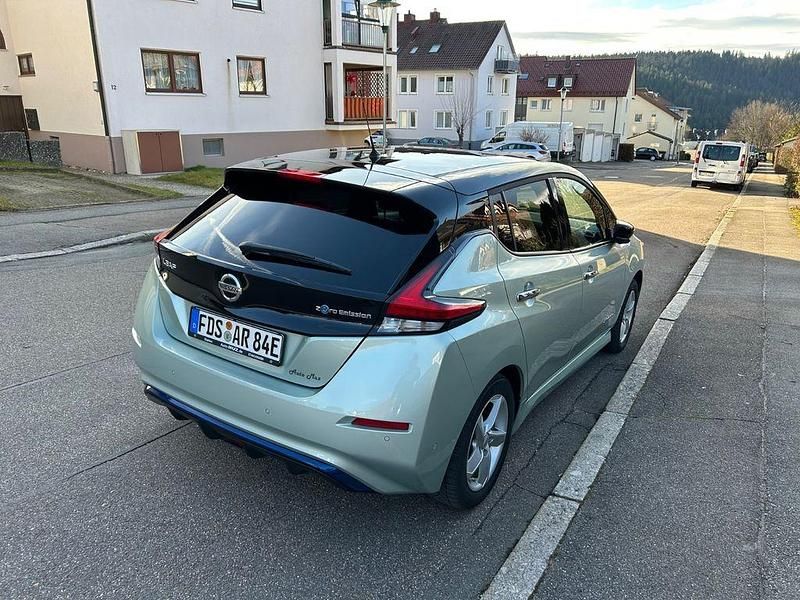 Gebraucht Nissan Leaf Tekna 160 kW (218 PS) 2020 Grau Kleinwagen
