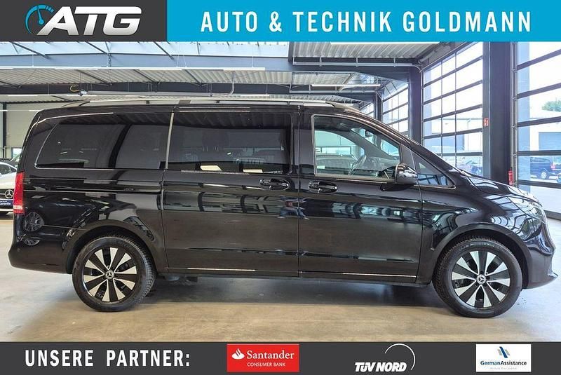 Obsidianschwarz metallic Gebraucht 2024 Mercedes V250 Van / Kleinbus | 61.950 € (Superpreis) - Bild 1/4