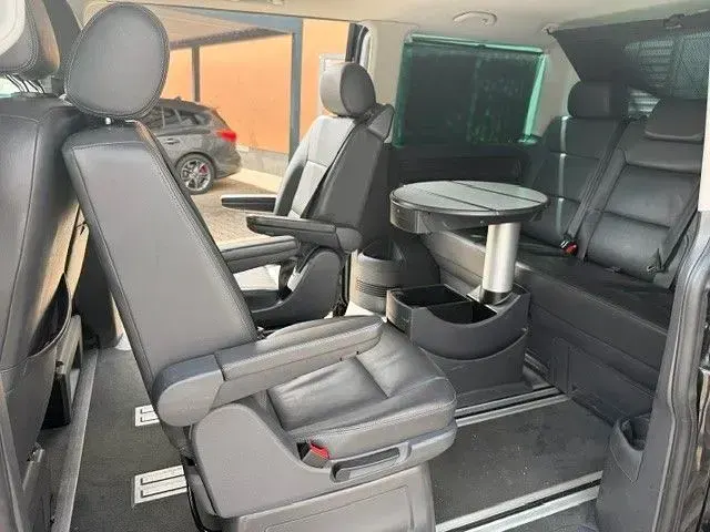 Gebraucht VW Multivan Highline 179 PS (131 kW) 2014 Schwarz Van / Kleinbus