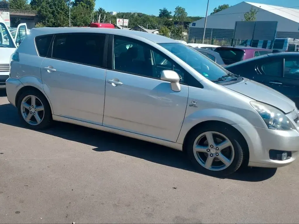 Gebraucht Toyota Corolla Verso Sol 177 PS (130 kW) 2008 Gold Van / Kleinbus