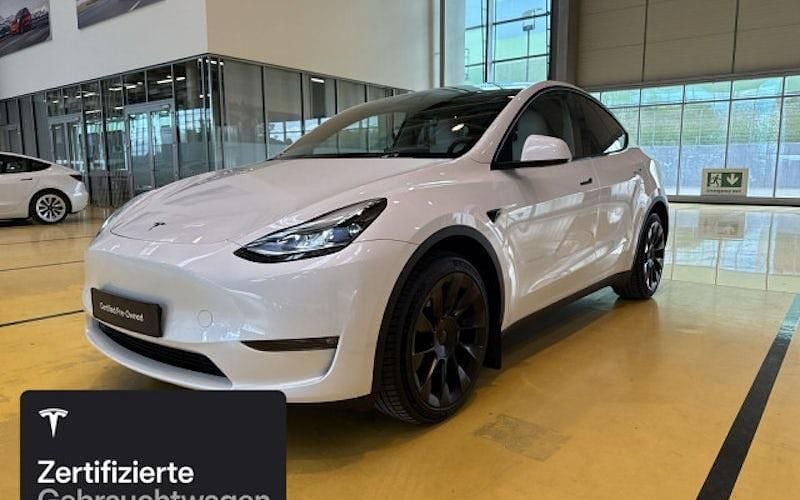 Weiß Gebraucht 2023 Tesla Model Y Long Range SUV | 40.500 € (Fairer Preis) - Bild 1/4