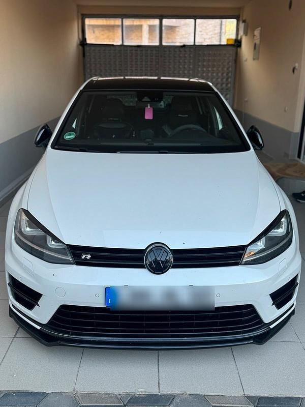 Weiß Gebraucht 2014 VW Golf VII Limousine | 22.000 € - Bild 1/4