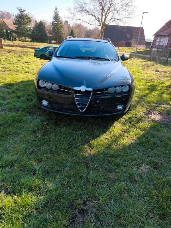 Schwarz Gebraucht 2007 Alfa Romeo 159 Kombi | 1.500 € (Fairer Preis) - Bild 1/4