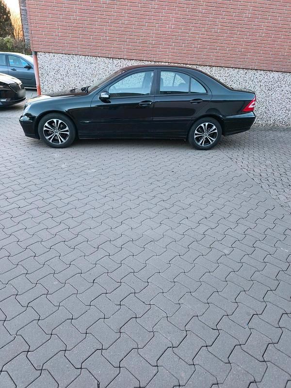 Gebraucht Mercedes C200 168 PS (123 kW) 2005 Schwarz Limousine