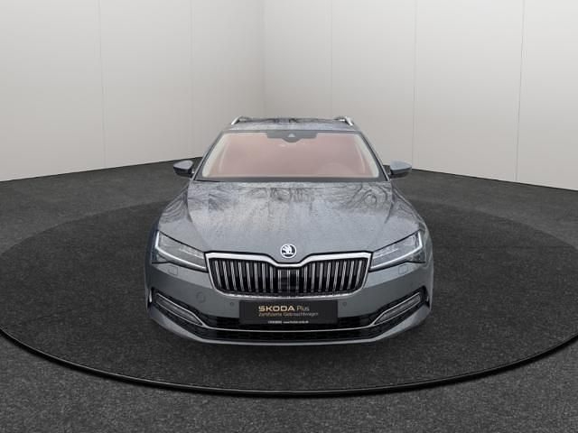 Gebraucht Skoda Superb Style 200 PS (147 kW) 2022 Grau Kombi
