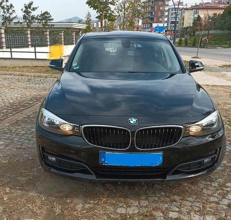 Schwarz Gebraucht 2015 BMW 320 Gran Turismo Limousine | 14.600 € (Fairer Preis) - Bild 1/4