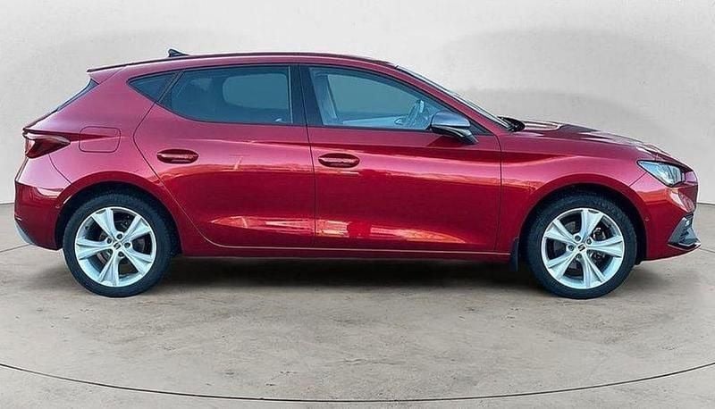 Gebraucht Seat Leon FR 131 PS (96 kW) 2022 Rot Limousine