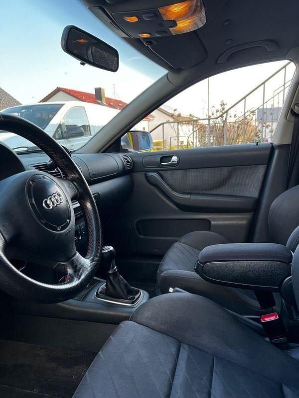 Gebraucht Audi A3 Ambition 150 PS (110 kW) 2001 Silber Kleinwagen