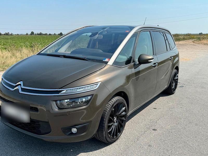 Braun Gebraucht 2014 Citroën Grand C4 Picasso Exclusive Van / Kleinbus | 7.500 € (Fairer Preis) - Bild 1/4