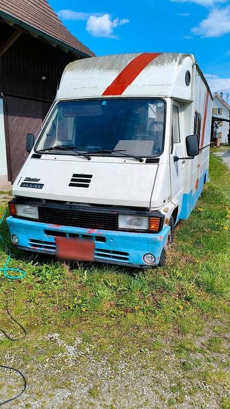 Second-hand Renault Master 80 CP (58 kW) 1983 Van