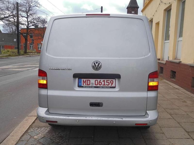 Gebraucht VW Transporter 84 PS (61 kW) 2007 Reflexsilber metallic Van